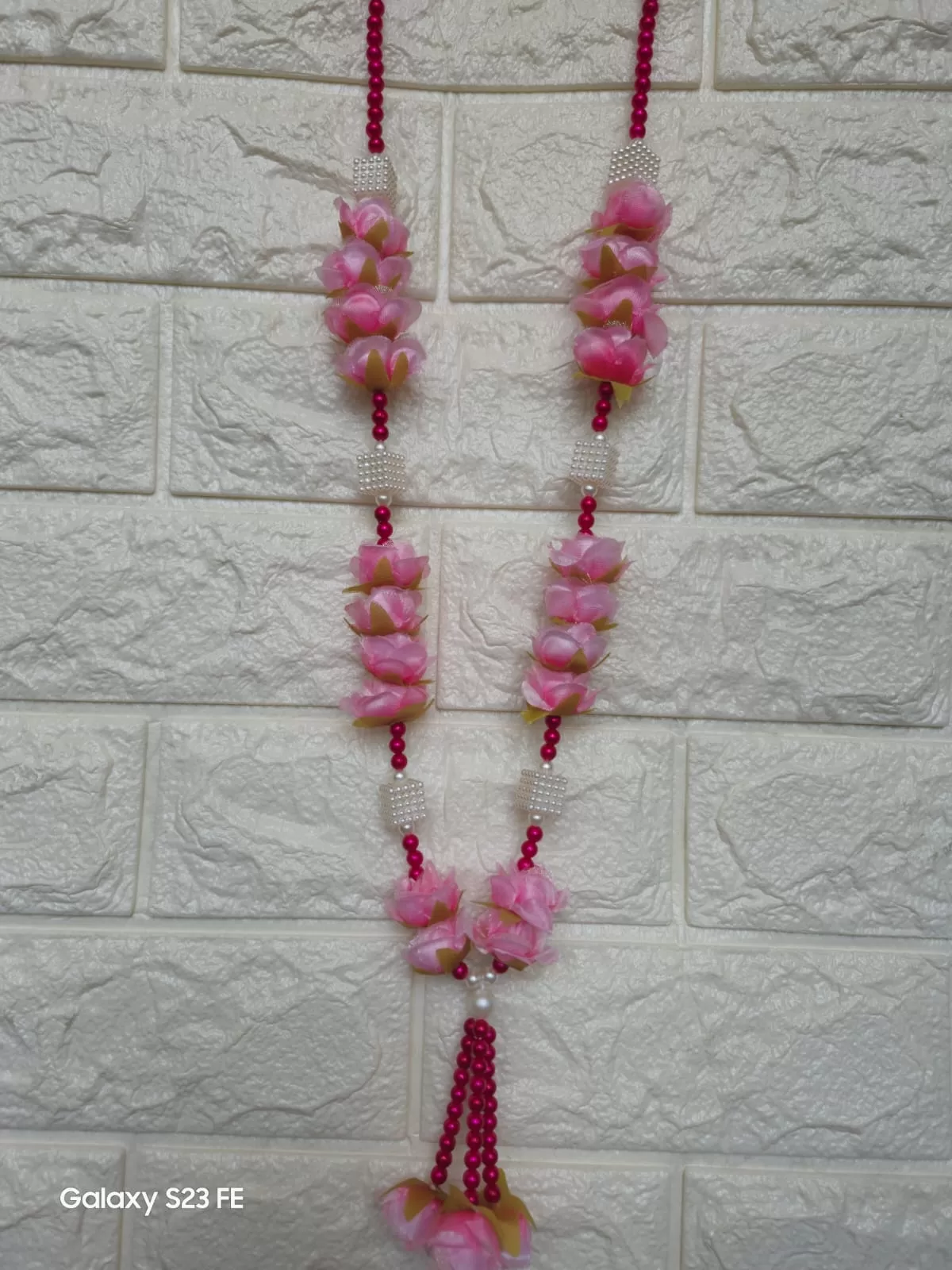 White pink mala – photo 2 – Handmade by Shubh Shringaar